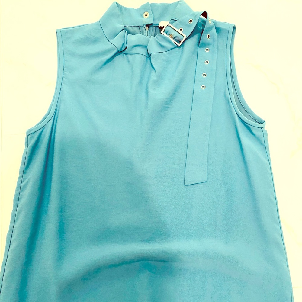 Tibi size O top